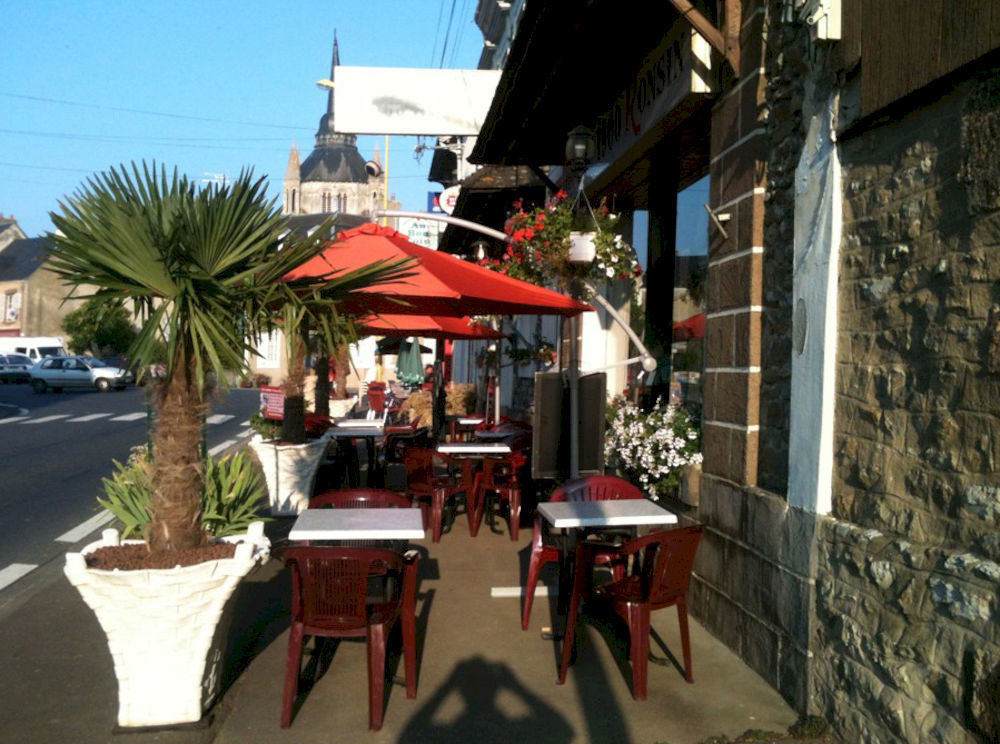 Hotel Ronsin Fresnay-sur-Sarthe Exterior foto